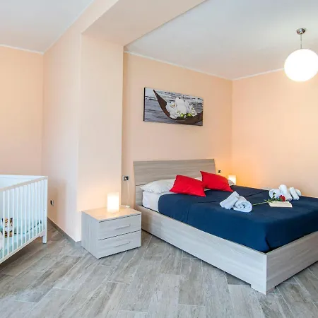 Apartment Locazione Turistica Casa Dei Platani - Aqs125 *