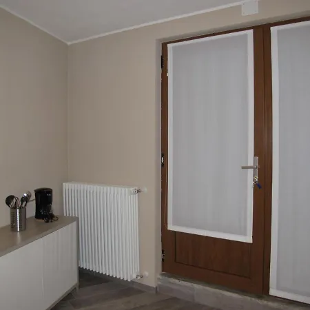 Apartment Locazione Turistica Casa Dei Platani - Aqs125 *